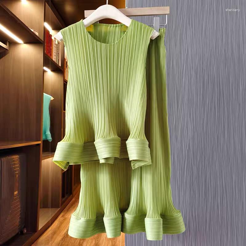 Work Dresses CHICLADY Two Pieces Set For Women Green O-neck Tank Sleevless Tops Ruffles Pleated Mermaid Midi Skirt Suits Outfit Femme, Black
Work Dresses CHICLADY Two Pieces Set For Women Green O-neck Tank Sleevless Tops Ruffles Pleated Mermaid Midi Skirt Suits Outfit Femme, Black