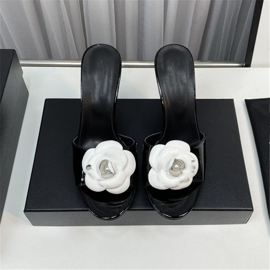 Luxury Design Sandals 2023 Fashion Channel Women Summer High Heels Leather Cross Lace up Student Casual Slippers 016-003
Luxury Design Sandals 2023 Fashion Channel Women Summer High Heels Leather Cross Lace up Student Casual Slippers 016-003