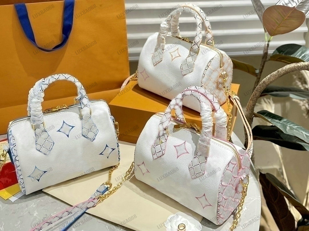 By The Pool 2023 SS Summer Designer SPEEDY 25cm Women's Handbag Speedy Bandouliere 25 Boston Bag Giant Monograms print Watercolor Beige Rose Pink Blue M22987 M23073, #2
By The Pool 2023 SS Summer Designer SPEEDY 25cm Women's Handbag Speedy Bandouliere 25 Boston Bag Giant Monograms print Watercolor Beige Rose Pink Blue M22987 M23073, #2