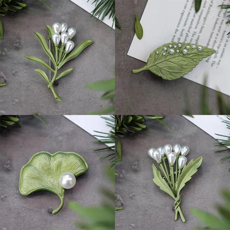 Brooches Delicate The Leaves Brooch Pins Dress Coat Decoration Jewelry Accessories Pearl Fashion Lapel Pin
Brooches Delicate The Leaves Brooch Pins Dress Coat Decoration Jewelry Accessories Pearl Fashion Lapel Pin
