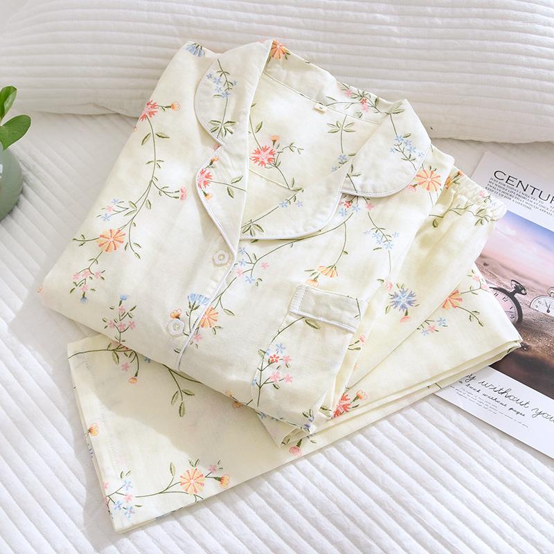 Women's Sleepwear Cotton Gauze Pajama Suit Casual Women Homewear Floral Printing 2PCS Turn Down Collar Nightwear Pijamas Mujer, As the picture show
Women's Sleepwear Cotton Gauze Pajama Suit Casual Women Homewear Floral Printing 2PCS Turn Down Collar Nightwear Pijamas Mujer, As the picture show