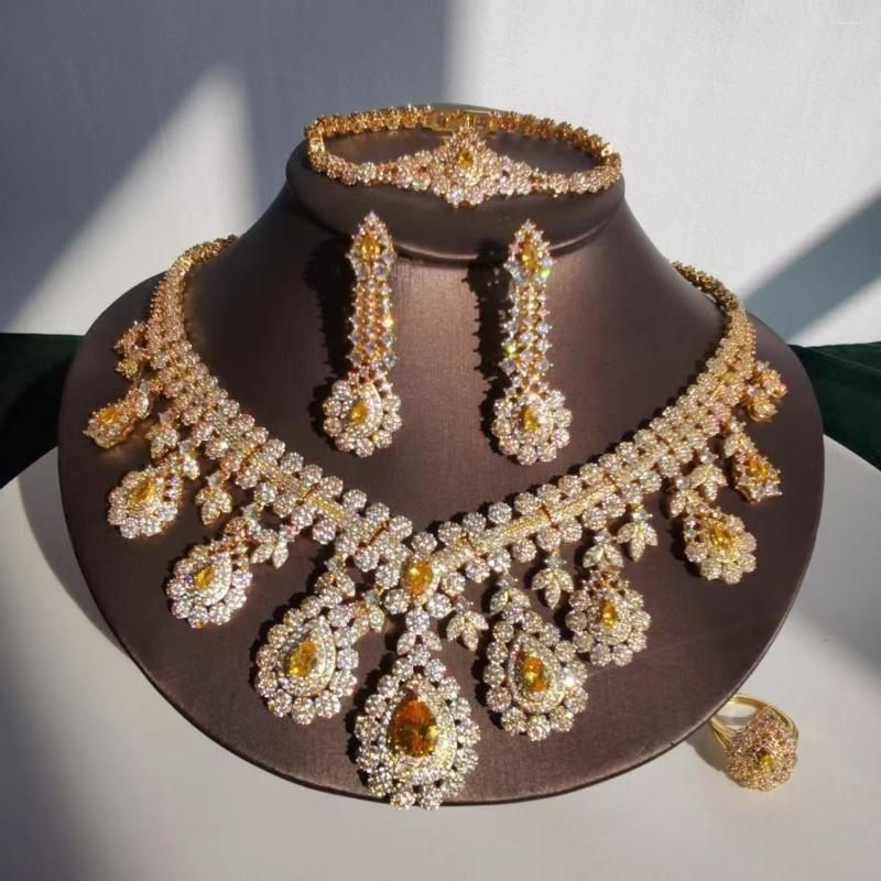 Necklace Earrings Set Deluxe Fashion 4pcs Zirconia Banquet For Women Party Luxury Dubai Gold Color Bridal Wedding Gifts, Picture shown
Necklace Earrings Set Deluxe Fashion 4pcs Zirconia Banquet For Women Party Luxury Dubai Gold Color Bridal Wedding Gifts, Picture shown
