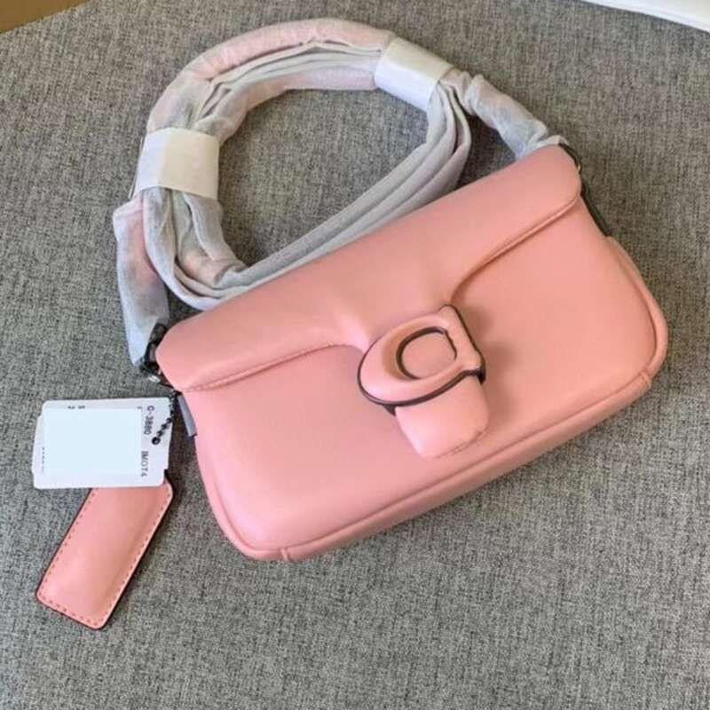 Women's Leather handbag shoulder messenger bag retro and versatiledetachable shoulder parker tabby designer bag Horse-drawn carriage buckle wine god package, 20
Women's Leather handbag shoulder messenger bag retro and versatiledetachable shoulder parker tabby designer bag Horse-drawn carriage buckle wine god package, 20