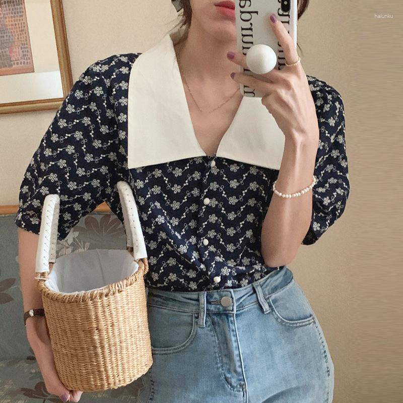 Women's Blouses WDMSNA Summer Vintage Elegant Lapel Ladies Shirt Contrast Color Single Breasted Loose Women Puff Sleeve Print Blusas, Navy
Women's Blouses WDMSNA Summer Vintage Elegant Lapel Ladies Shirt Contrast Color Single Breasted Loose Women Puff Sleeve Print Blusas, Navy