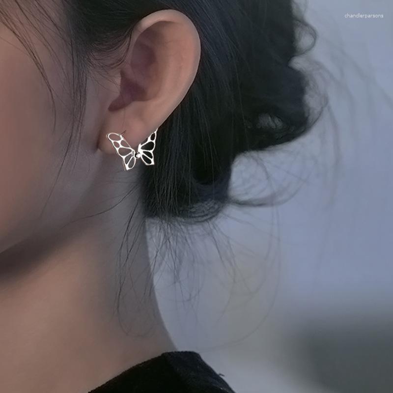 Stud Earrings VENTFILLE 925 Sterling Silver Color Hollow Out Butterfly Shape For Women Temperament Charm Fashion Elegant Jewelry Gift
Stud Earrings VENTFILLE 925 Sterling Silver Color Hollow Out Butterfly Shape For Women Temperament Charm Fashion Elegant Jewelry Gift