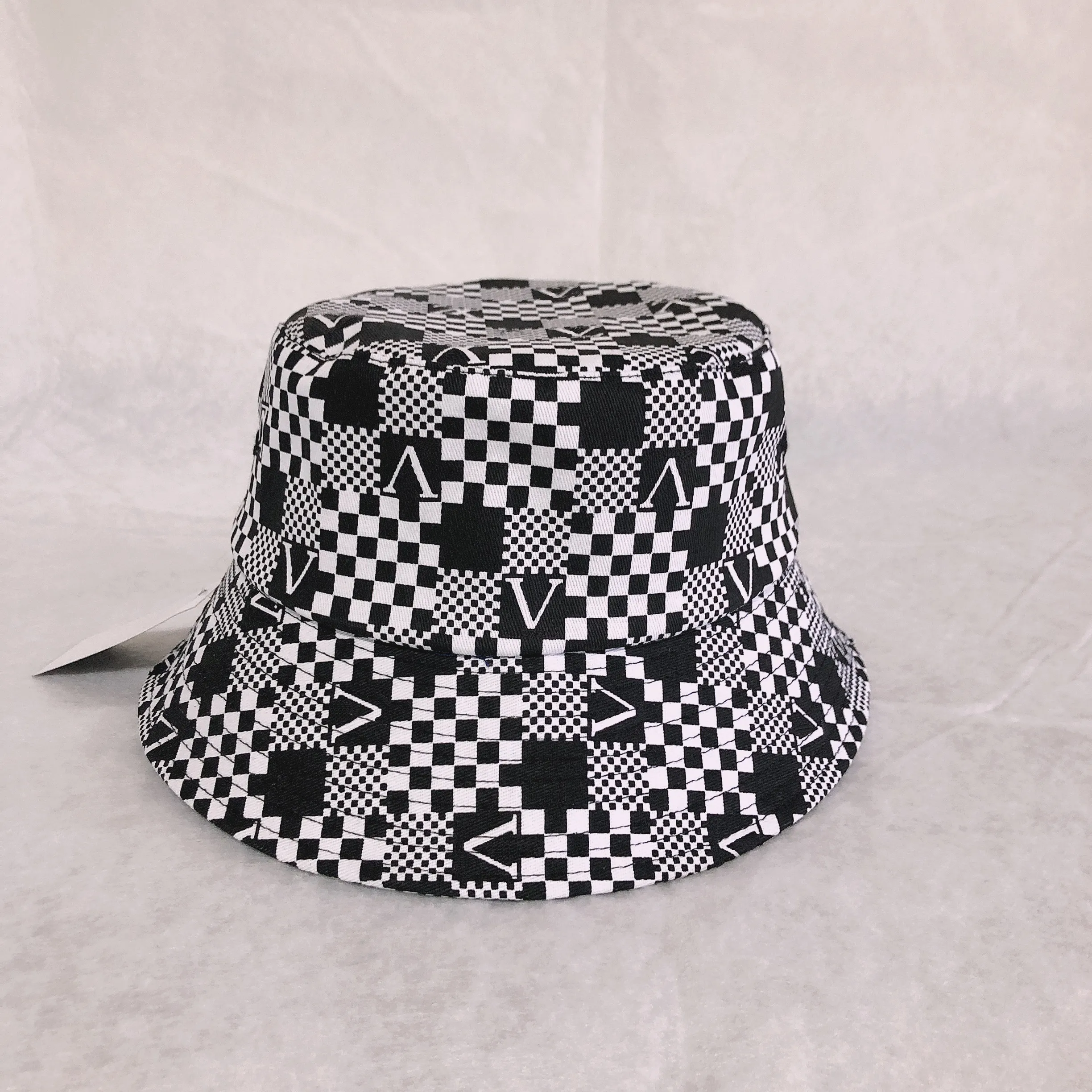 Fashion Accessories Designers Bucket Hat Fitted Hats Sun Prevent Bonnet letter design fashion sunshade cap temperament versatile hat couple travel wear good gift, #2
Fashion Accessories Designers Bucket Hat Fitted Hats Sun Prevent Bonnet letter design fashion sunshade cap temperament versatile hat couple travel wear good gift, #2
