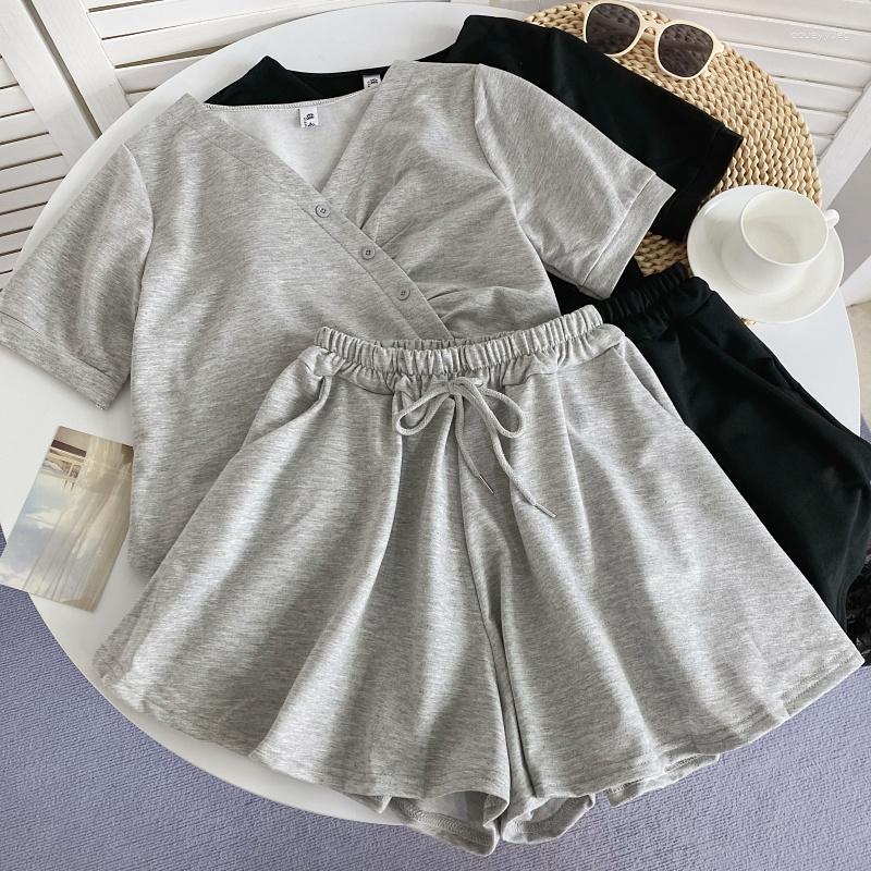 Women's Tracksuits Temperament Women Two Piece Suit 2023 Summer Short Sleeve Irregular Shirt High Waist Wide Leg Shorts Casual Female
Women's Tracksuits Temperament Women Two Piece Suit 2023 Summer Short Sleeve Irregular Shirt High Waist Wide Leg Shorts Casual Female