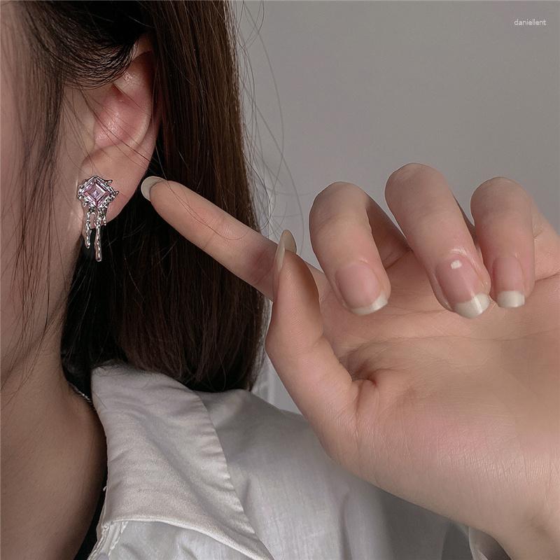 Stud Earrings Vintage Aesthetic Harajuku Goth Geometric Crystal Zircon Irregular Metal Earring For Women Egirl Y2K Jewelry Accessories
Stud Earrings Vintage Aesthetic Harajuku Goth Geometric Crystal Zircon Irregular Metal Earring For Women Egirl Y2K Jewelry Accessories