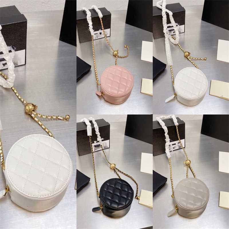 Designer beach bag Fragrance makeup bags Sheepskin Small 2023 Diamond Round Cake Fashion Gold Ball Casual Chain Leather for Young Women designer handbags, Gray
Designer beach bag Fragrance makeup bags Sheepskin Small 2023 Diamond Round Cake Fashion Gold Ball Casual Chain Leather for Young Women designer handbags, Gray