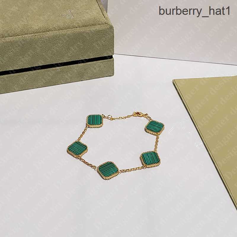 Luxury Charm Bracelets Designer Chain 18K Gold Shell for Girl Wedding Mother' Day fashion Jewelry Women Gift
Luxury Charm Bracelets Designer Chain 18K Gold Shell for Girl Wedding Mother' Day fashion Jewelry Women Gift