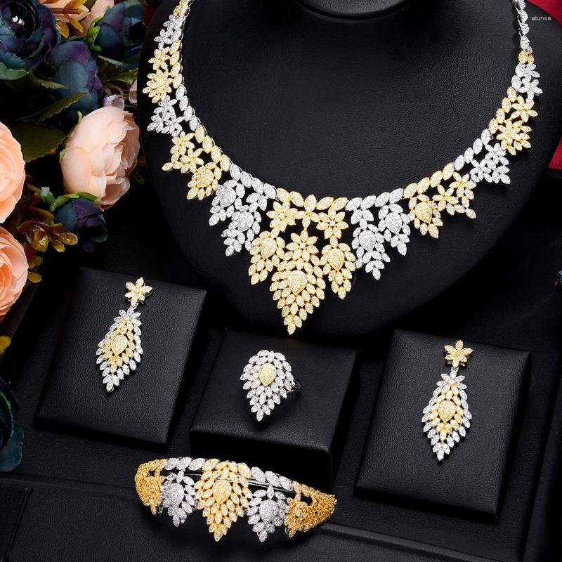 Necklace Earrings Set Soramoore Trendy 4PCS Luxury Bracelet Ring For Women Wedding Party CZ Crystal Dubai Bridal, Picture shown
Necklace Earrings Set Soramoore Trendy 4PCS Luxury Bracelet Ring For Women Wedding Party CZ Crystal Dubai Bridal, Picture shown