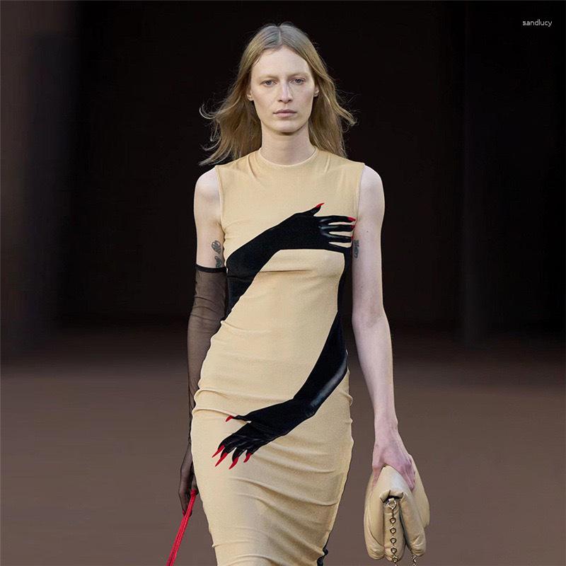 Women' Swimwear Women Dress Summer 2023 Beach Wear Sleeveless Print Feeling Spandex Tunics For The Pareo Tunic Robe Plage On Cover, The picture color
Women' Swimwear Women Dress Summer 2023 Beach Wear Sleeveless Print Feeling Spandex Tunics For The Pareo Tunic Robe Plage On Cover, The picture color