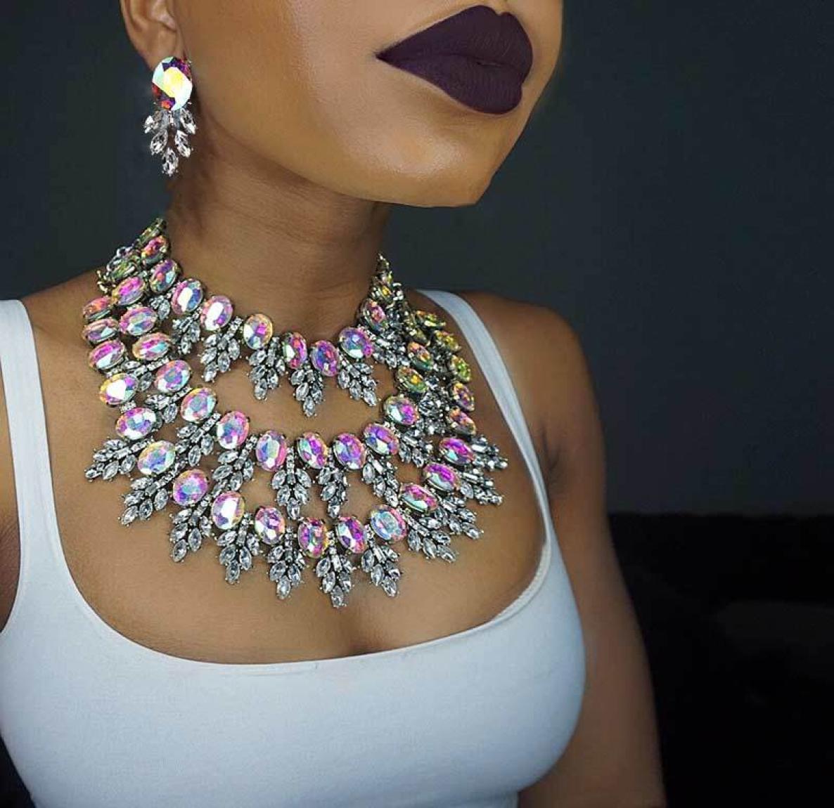 Dvacaman Large Layers Bib Pendant Necklace Big Statement Crystal Necklace Women Girls Wedding Choker Party Jewelry Accessories CX28082319
Dvacaman Large Layers Bib Pendant Necklace Big Statement Crystal Necklace Women Girls Wedding Choker Party Jewelry Accessories CX28082319