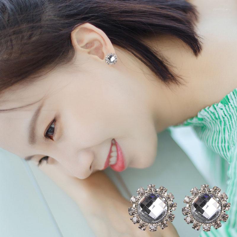 Stud Earrings Luxury Elegant Women Round Faceted Crystal Rhinestone Inlaid Shiny Studs Girls Ear Wedding Jewelry Accessories Gifts
Stud Earrings Luxury Elegant Women Round Faceted Crystal Rhinestone Inlaid Shiny Studs Girls Ear Wedding Jewelry Accessories Gifts