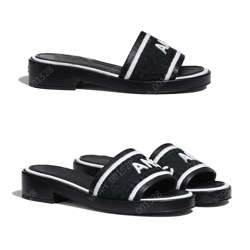 Lambskin Embroidered mules Woven Slippers Slip Flat Color-blocked letter Slides Classic sandals Heatshoes Beach lightweight slipper resorts platform sandles