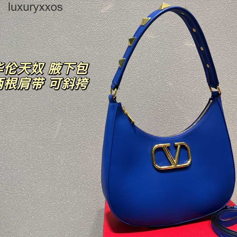 Fashion Valention Star 28x18cm Bags Designer Bag Size Double Shoulder Crossbody Underarm Zipper Solid Color Ubyo
Fashion Valention Star 28x18cm Bags Designer Bag Size Double Shoulder Crossbody Underarm Zipper Solid Color Ubyo