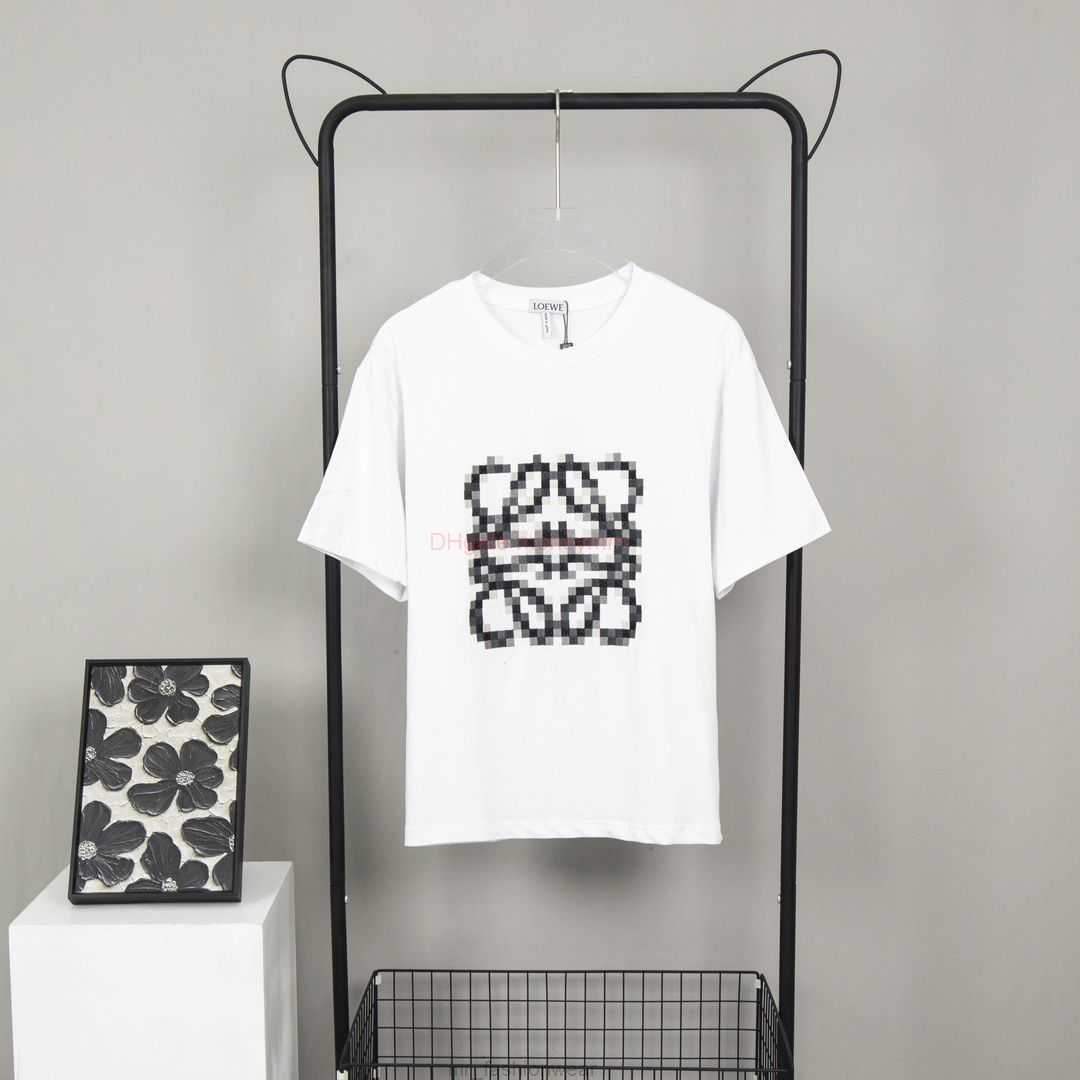 Designer Fashion Clothing Tees Tshirts Loewe 2023ss Mosaic Embroidered Round Neck Short Sleeve Tshirt Unisex Loose Large Luxury Casual Streetwear Tops Rock Hip hop, White
Designer Fashion Clothing Tees Tshirts Loewe 2023ss Mosaic Embroidered Round Neck Short Sleeve Tshirt Unisex Loose Large Luxury Casual Streetwear Tops Rock Hip hop, White