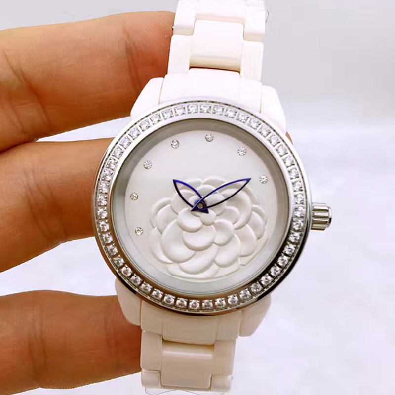 Women's watch Ceramic couple's watch Fashion classic style Popular Designer Watch 33mm diamond dial Watch Clock Ladies Christmas Valentine's Day gift
Women's watch Ceramic couple's watch Fashion classic style Popular Designer Watch 33mm diamond dial Watch Clock Ladies Christmas Valentine's Day gift