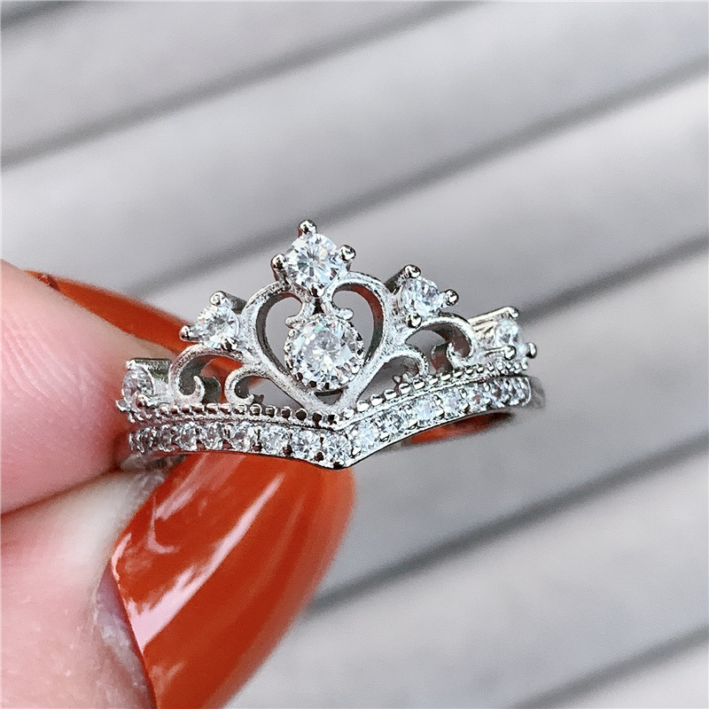 Queen of heart Promise ring Real Silver Color AAAAA cz Crown Engagement Wedding Band Rings for women Party Jewelry
Queen of heart Promise ring Real Silver Color AAAAA cz Crown Engagement Wedding Band Rings for women Party Jewelry