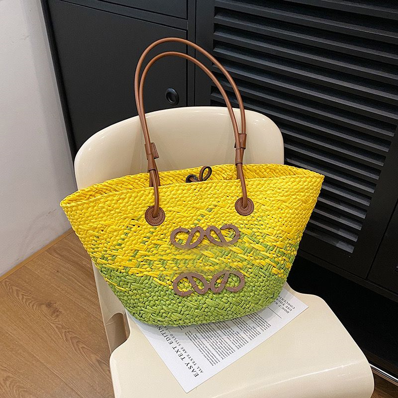 Fashion Designer Bag Brand Straw Braided Basket Bag Big Vine Women's Shoulder Bag Large woven bag Handle Handmade Handbag Summer Beach Straw Bag Tote Purse, Customize
Fashion Designer Bag Brand Straw Braided Basket Bag Big Vine Women's Shoulder Bag Large woven bag Handle Handmade Handbag Summer Beach Straw Bag Tote Purse, Customize
