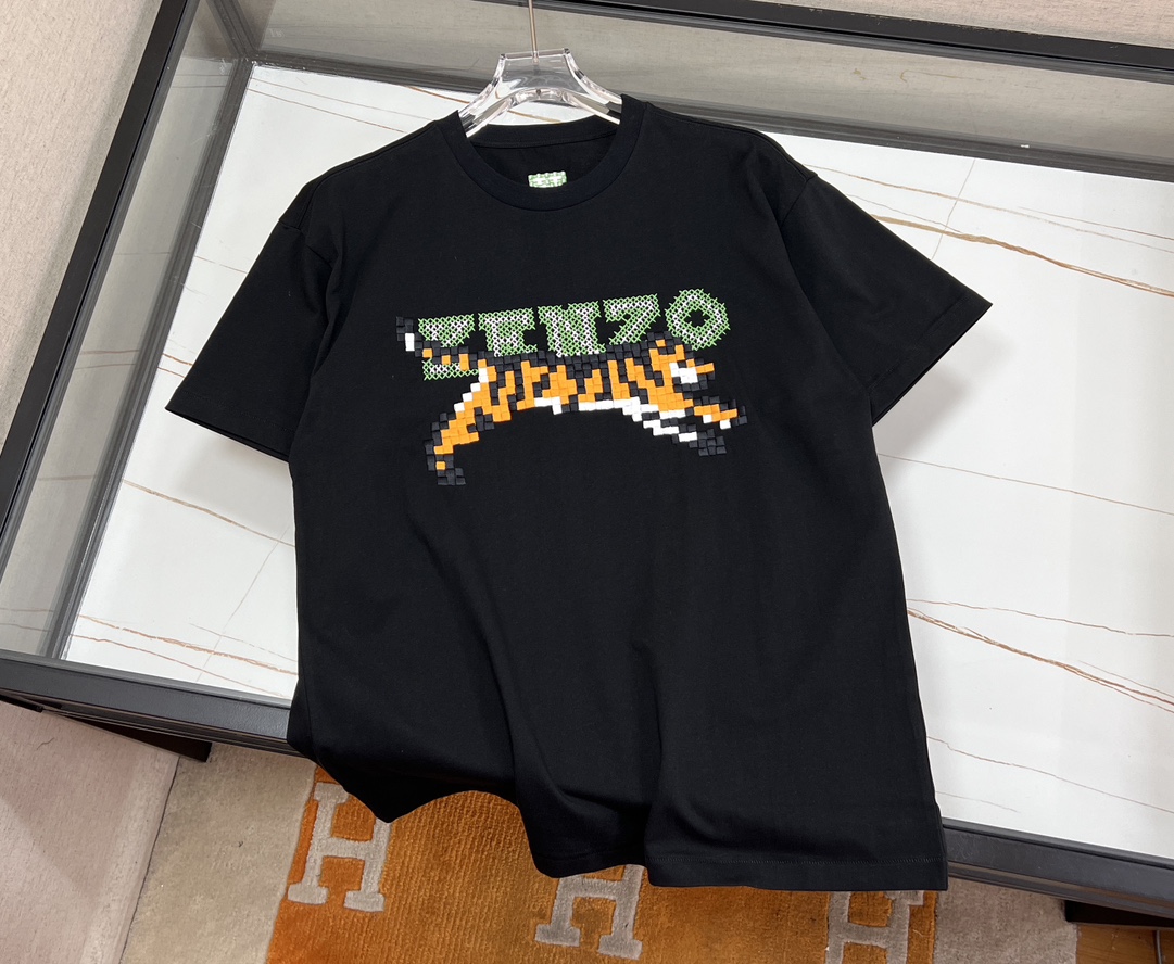 2023 summer newest fasion mens beautiful tshirts ~ US SIZE tshirt ~ high quality mens new designer short sleeve t shirts, White
2023 summer newest fasion mens beautiful tshirts ~ US SIZE tshirt ~ high quality mens new designer short sleeve t shirts, White