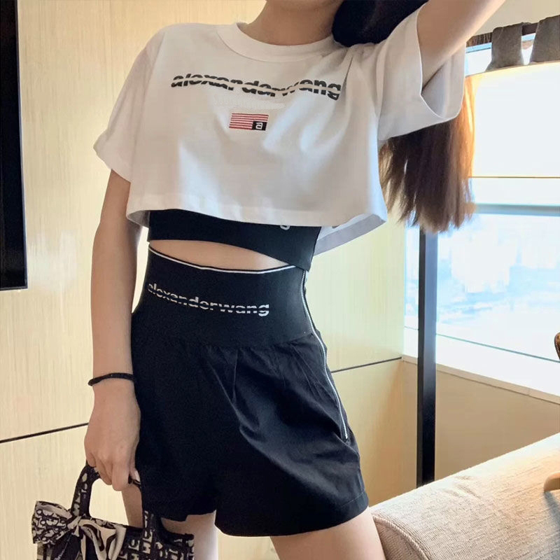 Womens Casual Designer TShirt Sets Athletic Wear For Women Fashion Home Clothing Homewear Short Pants Sleeve Set Summer Sleepwear CJD2306255, White
Womens Casual Designer TShirt Sets Athletic Wear For Women Fashion Home Clothing Homewear Short Pants Sleeve Set Summer Sleepwear CJD2306255, White