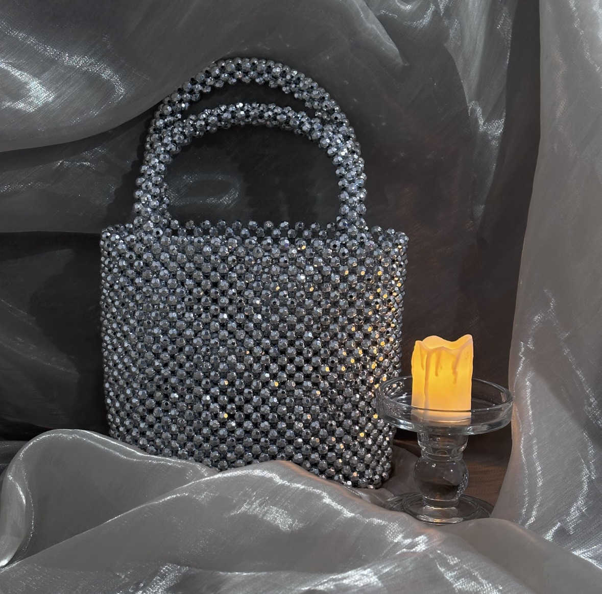 Shiny Silver Handheld Beaded Bag Women's Network Red New Explosive Sparkling Temperament Korean Versatile INS Vegetable Basket 230625, Silver7
Shiny Silver Handheld Beaded Bag Women's Network Red New Explosive Sparkling Temperament Korean Versatile INS Vegetable Basket 230625, Silver7