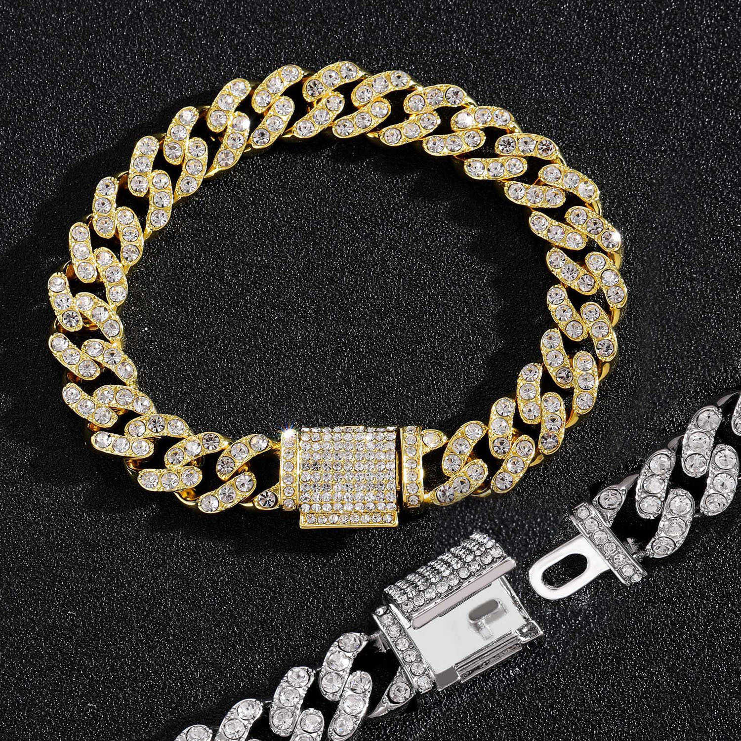 Retro Mens Hip Hop Cuban Link Chain Bracelet 12mm Single Row Full Drill Flip Bucket Punk Rock Miami Curb Chains Bracelets Iced Out Wristband Rapper Nightclub Jewelry
Retro Mens Hip Hop Cuban Link Chain Bracelet 12mm Single Row Full Drill Flip Bucket Punk Rock Miami Curb Chains Bracelets Iced Out Wristband Rapper Nightclub Jewelry