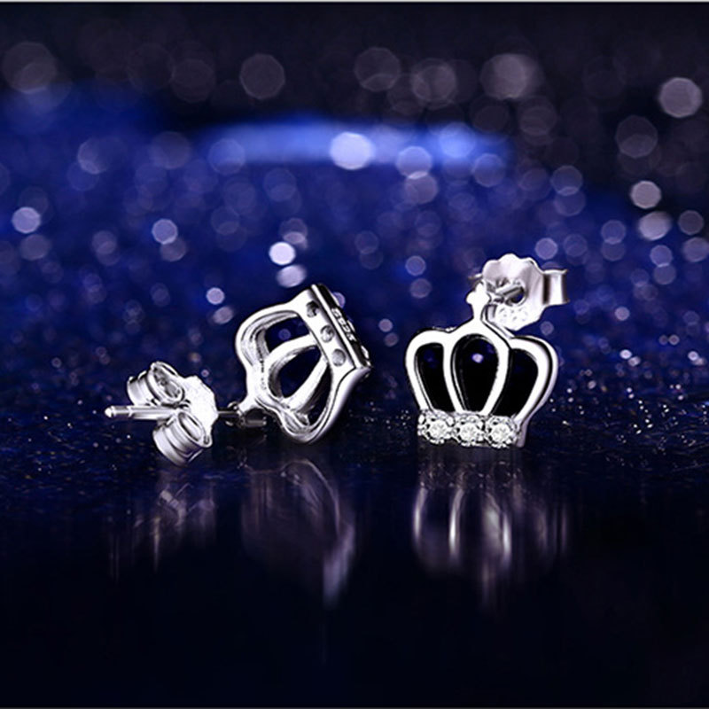 Elegant 18K Gold-Plated Crystal Stud Earrings with Zircon Accents for Women - Luxurious Design