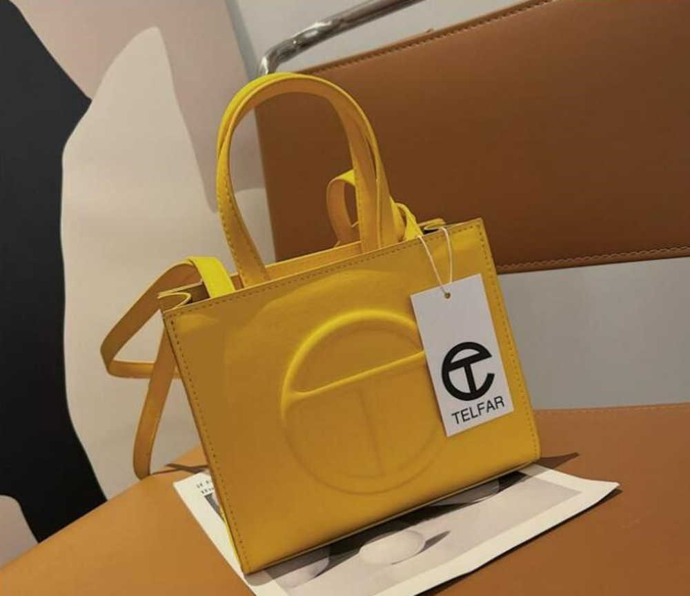 telfars bag designer bags 3 Sizes Shoulder Bags Soft Leather Mini women Handbag Crossbody Luxury Tote Fashion Shopping Multi-color American fashion, Red
telfars bag designer bags 3 Sizes Shoulder Bags Soft Leather Mini women Handbag Crossbody Luxury Tote Fashion Shopping Multi-color American fashion, Red