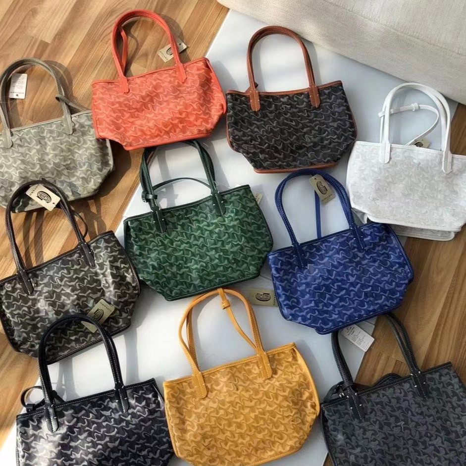 Top Quality tote bag Designer handbag Shopping Bags Wallets card holder Cross Body totes Key cards coins men Genuine leather Shoulder Bags famous brand beach bag
Top Quality tote bag Designer handbag Shopping Bags Wallets card holder Cross Body totes Key cards coins men Genuine leather Shoulder Bags famous brand beach bag