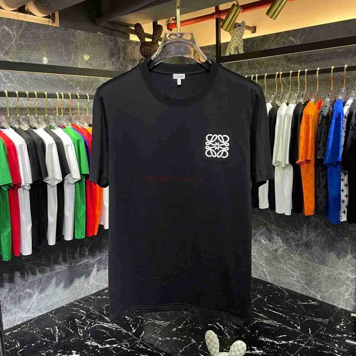 Designer Fashion Clothing Tees Tshirts Loewe Ceiling Edition Luo Yijia Springsummer 2023 New Embroidered Round Neck Short Sleeve Tshirt for Men and Women Luxury Cas, Black
Designer Fashion Clothing Tees Tshirts Loewe Ceiling Edition Luo Yijia Springsummer 2023 New Embroidered Round Neck Short Sleeve Tshirt for Men and Women Luxury Cas, Black