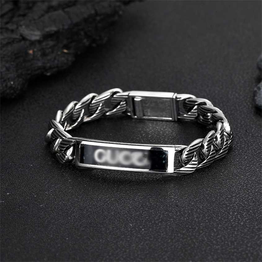 2023 Gujia 925 Sterling Silver Narrow Edition Black Grain Enamel Engraved Stripes Fashion Versatile Bracelet
2023 Gujia 925 Sterling Silver Narrow Edition Black Grain Enamel Engraved Stripes Fashion Versatile Bracelet