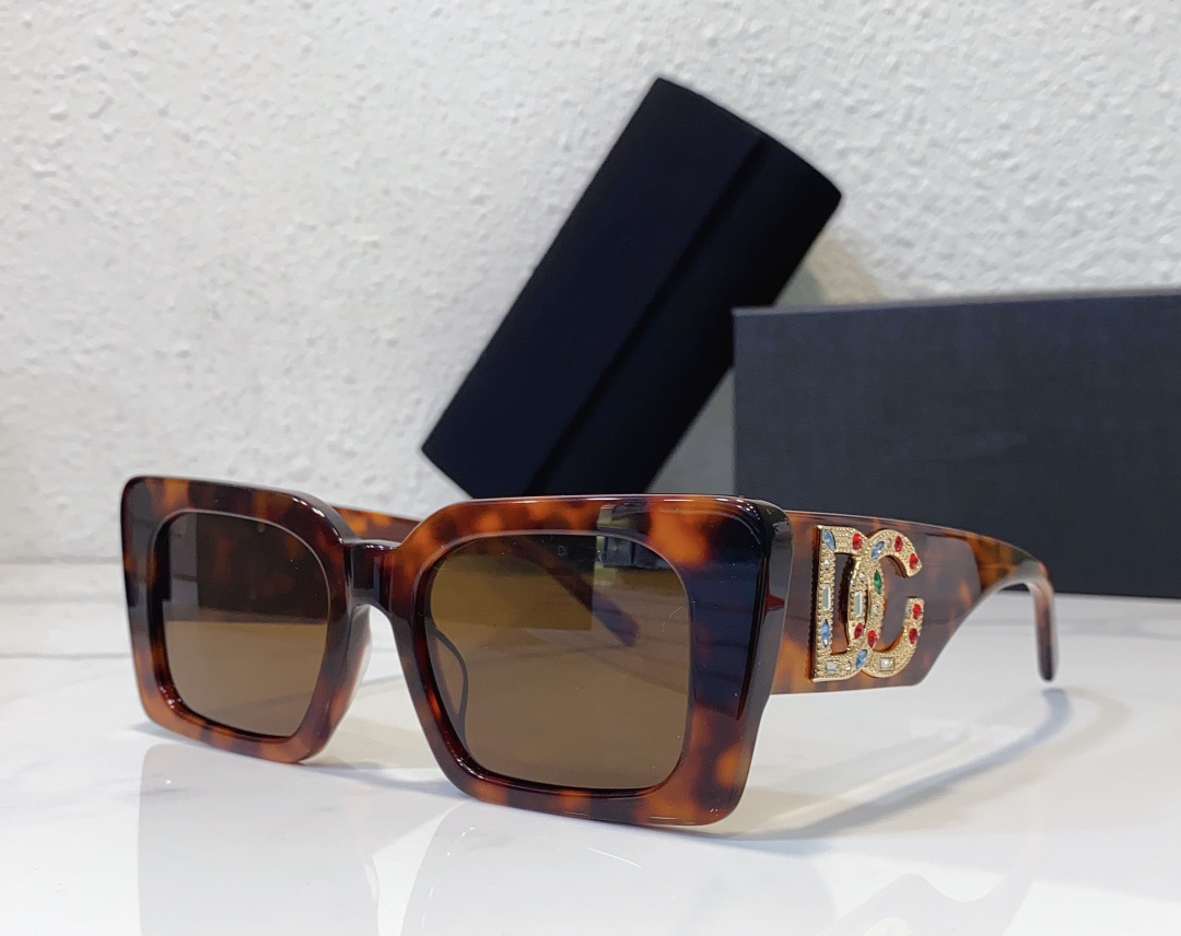 High quality DG sunglasses, female designer, rose color polarized sunglasses, UV resistant reflective glasses, male
High quality DG sunglasses, female designer, rose color polarized sunglasses, UV resistant reflective glasses, male