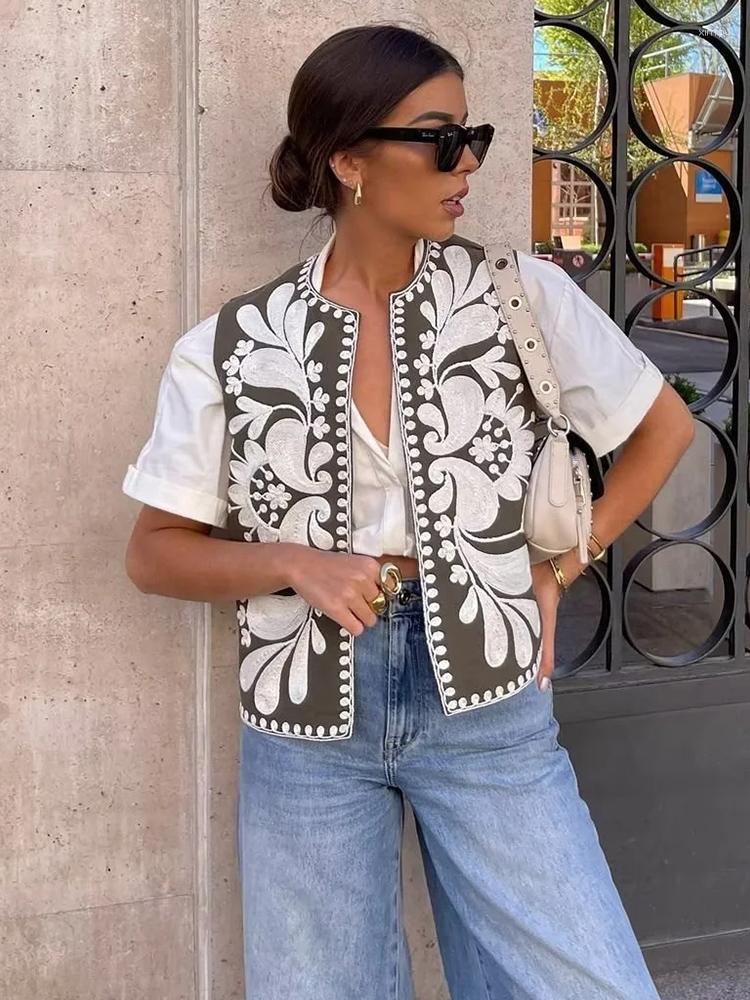 Women's Vests 2023 Women Retro Single Breasted Cropped Vest Outerwear Vintage Streetwear Flower Print Jacket, Picture shown
Women's Vests 2023 Women Retro Single Breasted Cropped Vest Outerwear Vintage Streetwear Flower Print Jacket, Picture shown