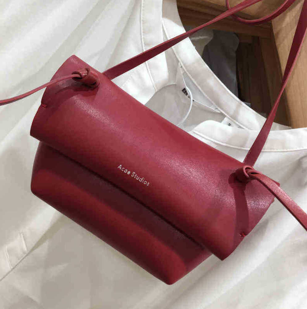 2023Designer Bags Acne Ins Net Red Minimalist Retros Hong Kong Style Package. One Shoulder Mini Dumplings Studio Bag, Rock blue - m
2023Designer Bags Acne Ins Net Red Minimalist Retros Hong Kong Style Package. One Shoulder Mini Dumplings Studio Bag, Rock blue - m