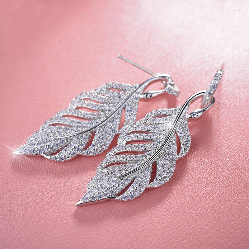 Dangle Earrings Korean Fashion Personality Long Ultra Fairy Zircon S925 Silver Needle Hollow Feather Dress Leaf
Dangle Earrings Korean Fashion Personality Long Ultra Fairy Zircon S925 Silver Needle Hollow Feather Dress Leaf