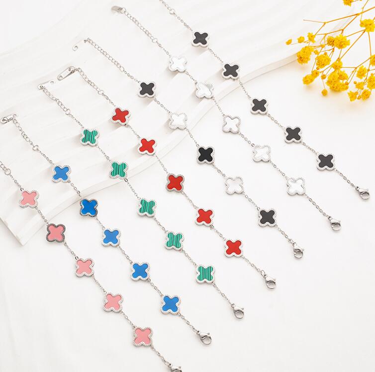 Luxury Clover Four Designer Fashion Charm Bracelets for Girls Women 18K Gold Silver Black White Red Green Brand Bracelet Wedding Party Jewelry
Luxury Clover Four Designer Fashion Charm Bracelets for Girls Women 18K Gold Silver Black White Red Green Brand Bracelet Wedding Party Jewelry
