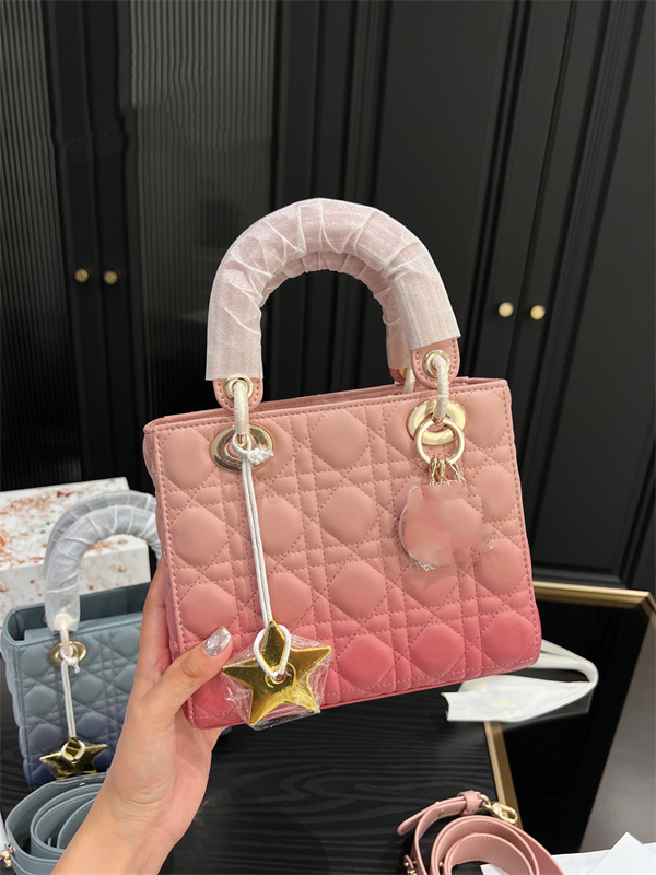 Luxury Shoulder Bags Gradient Design Cross Body Bag with Box Women Handbags Fashion Mini Tote Bags Handbag Travel Totes Designer Men and Women Genuine Leather, Pink
Luxury Shoulder Bags Gradient Design Cross Body Bag with Box Women Handbags Fashion Mini Tote Bags Handbag Travel Totes Designer Men and Women Genuine Leather, Pink