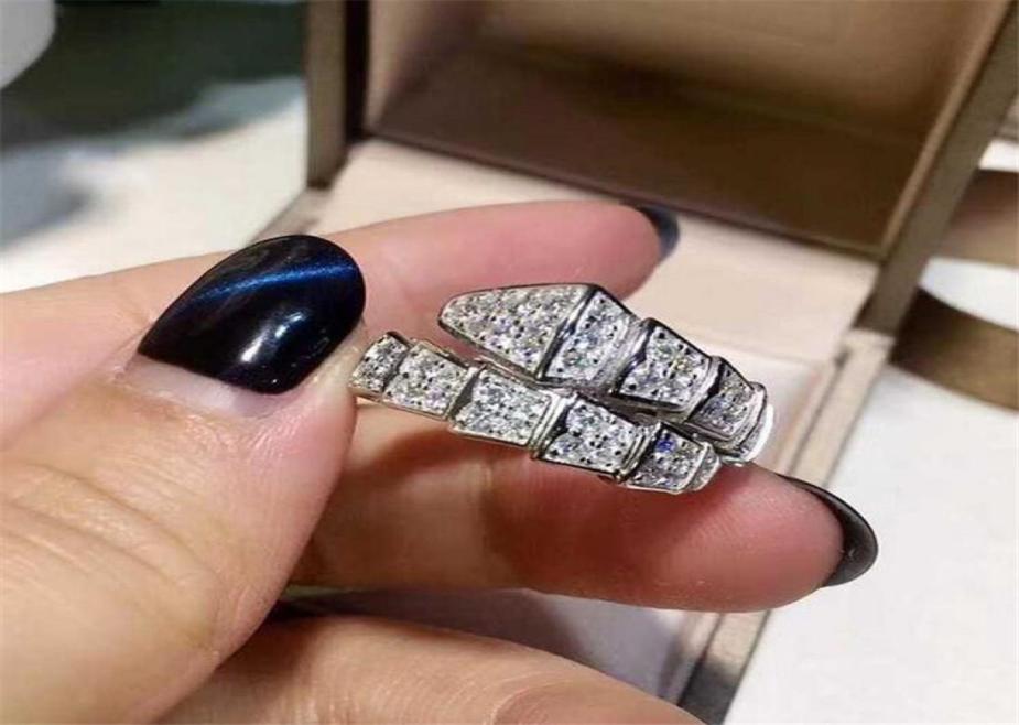 Choucong Brand New Luxury 925 Sterling Silver Pave White Sapphire CZ Diamond Eternity Party Women Wedding Band Ring For Lovers' GIft7111385
Choucong Brand New Luxury 925 Sterling Silver Pave White Sapphire CZ Diamond Eternity Party Women Wedding Band Ring For Lovers' GIft7111385