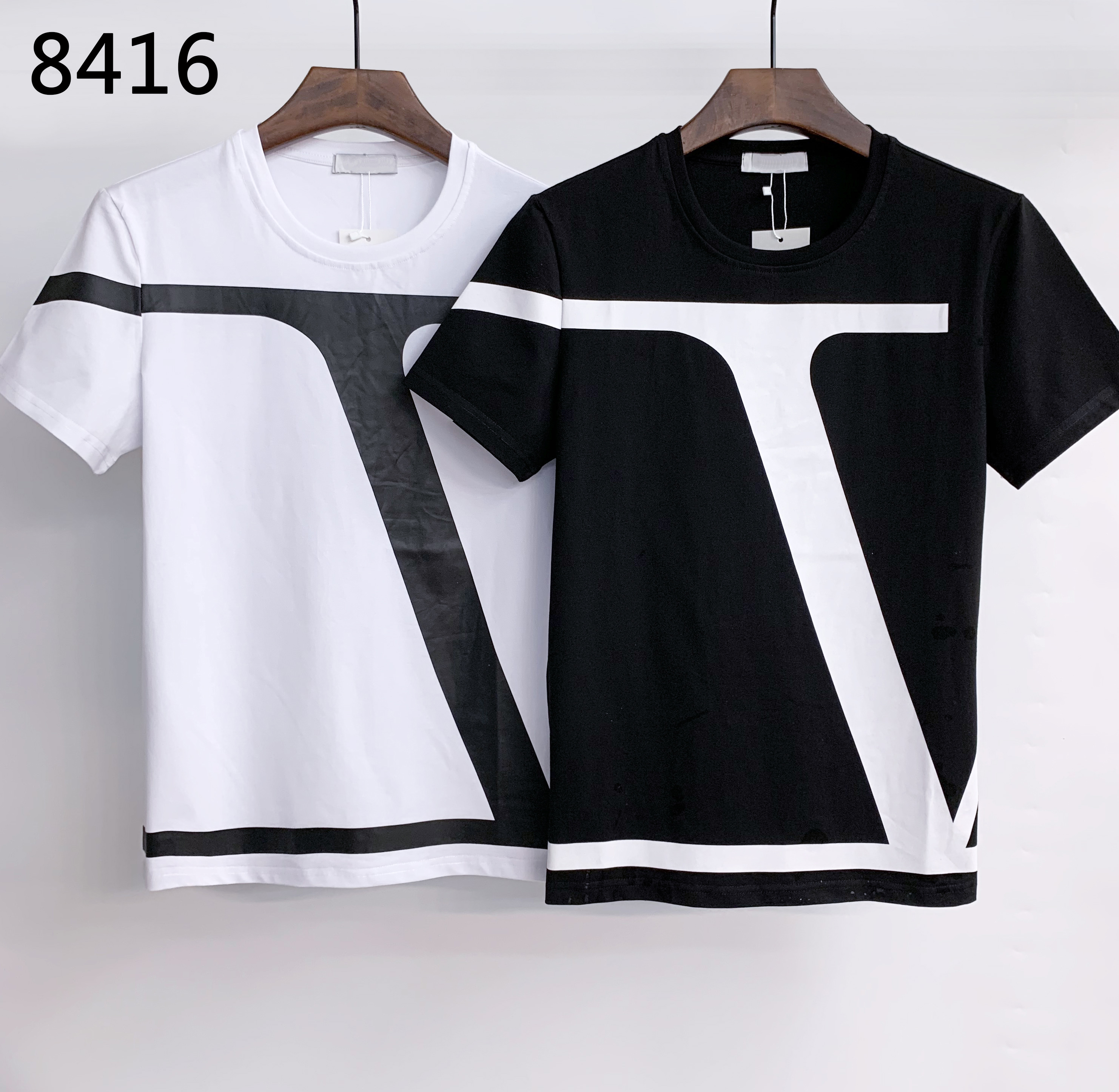 Summer Mens Designer T Shirt Casual Man Womens Tees With Letters Print Short Sleeves Top Sell Luxury Men Hip Hop clothes, Customize
Summer Mens Designer T Shirt Casual Man Womens Tees With Letters Print Short Sleeves Top Sell Luxury Men Hip Hop clothes, Customize