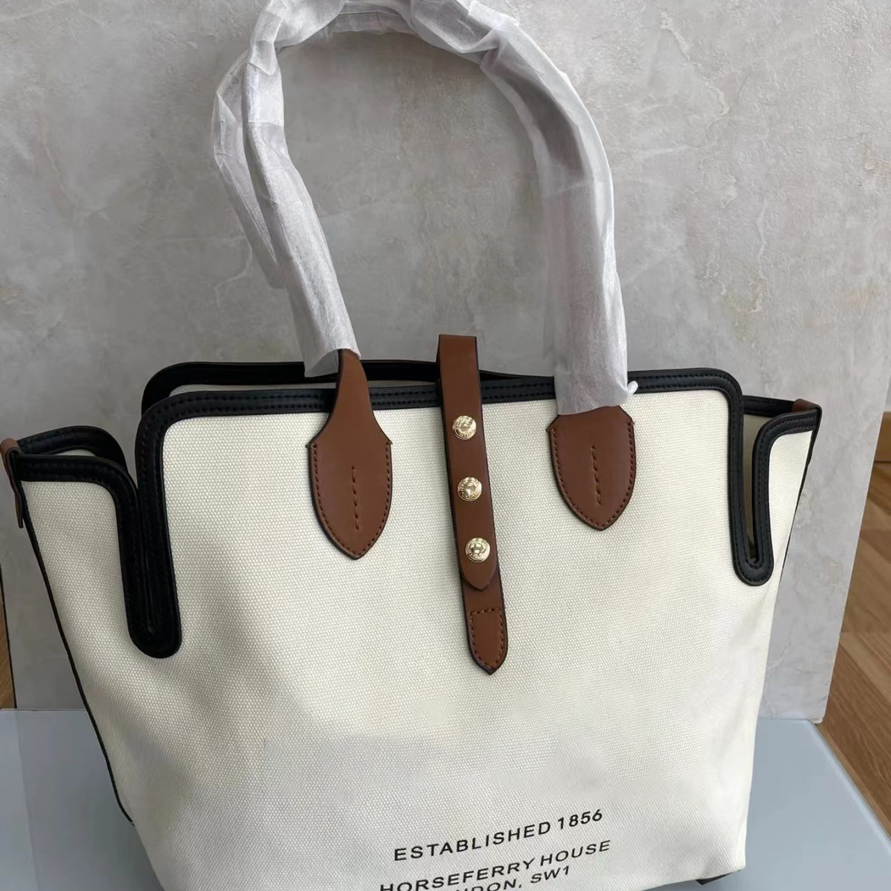 Burbeerry Hobo Beach Womens luggage travel mens Shoulder Bag luxurys Designer hand bag Cross Body Shopping Totes Canvas fashion toiletry lady underarm Clutch Bags, Brown
Burbeerry Hobo Beach Womens luggage travel mens Shoulder Bag luxurys Designer hand bag Cross Body Shopping Totes Canvas fashion toiletry lady underarm Clutch Bags, Brown