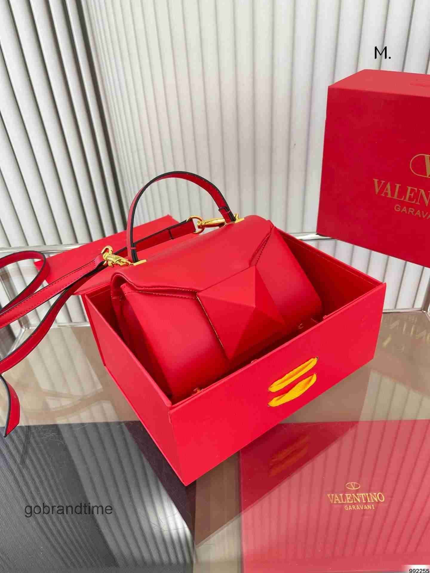 pp Stud Bags Pink Women One Lady High Quality Fashion Valentino Classic Handbag Fashions 2023 New Crossbody Mini Bag Fa XSID
pp Stud Bags Pink Women One Lady High Quality Fashion Valentino Classic Handbag Fashions 2023 New Crossbody Mini Bag Fa XSID