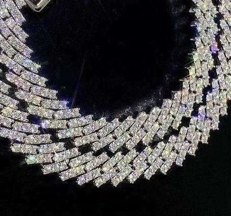 Men Rapper Chain Jewelry Vvs Diamond Necklaces Cuban Link Chain 925 Silver Hip Hop Jewelry 10mm Moissanite Cuban Chain
Men Rapper Chain Jewelry Vvs Diamond Necklaces Cuban Link Chain 925 Silver Hip Hop Jewelry 10mm Moissanite Cuban Chain
