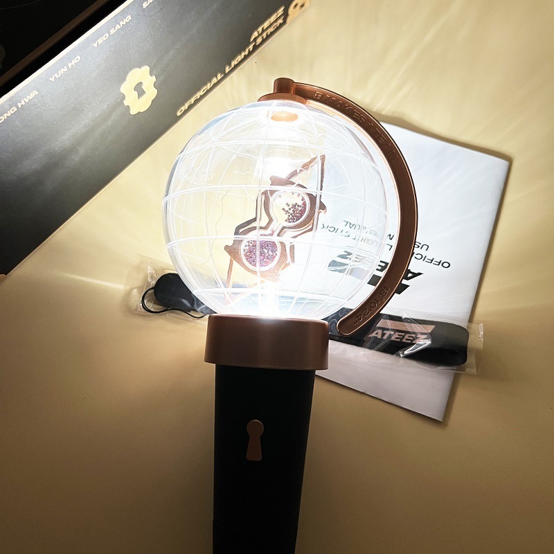 LED Light Sticks Kpop Ateezed Lightstick Ver.2 Ver.1 Korea Light Stick Globe Hand Lamp Concert Lamp Party Flash Fluorescent Toys Fans Collection 23062