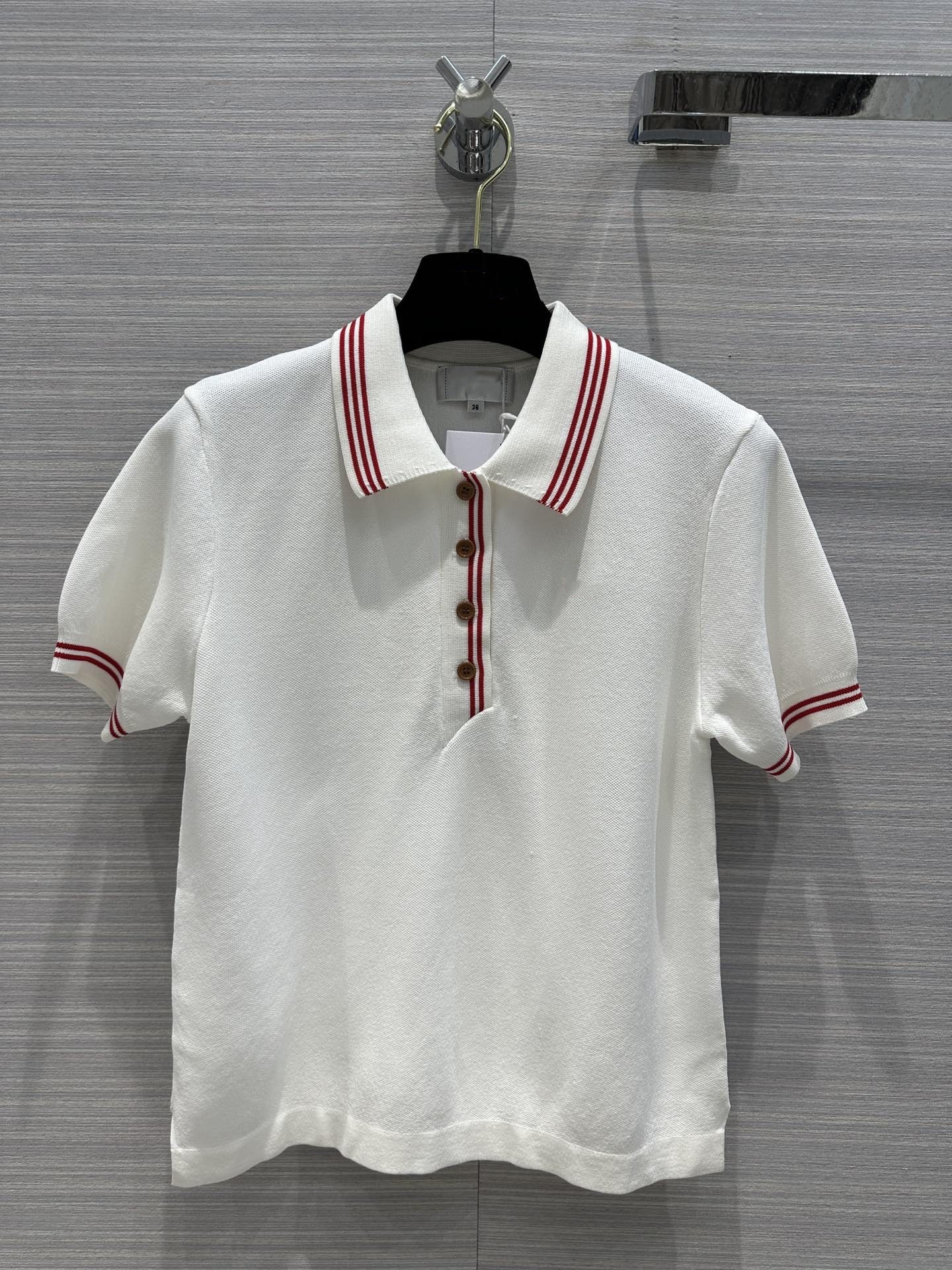2023 New Summer Autumn Milan Runway Sweaters Lapel Neck Short Sleeve High End Jacquard Pullover Women' Designer Tops 0626-1, White
2023 New Summer Autumn Milan Runway Sweaters Lapel Neck Short Sleeve High End Jacquard Pullover Women' Designer Tops 0626-1, White