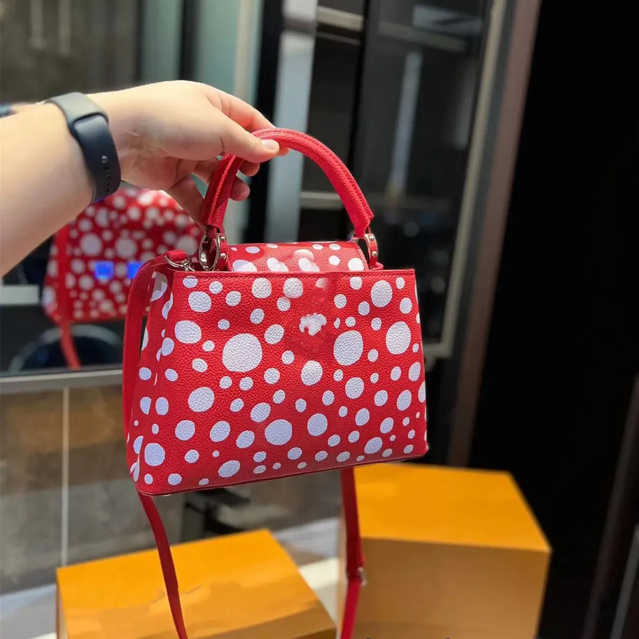 Designer Bags High Quality Tote Bags polka dot pattern Luxury Women Handbags Fashion Shoulder Bags top handle Crossbody Bags Genuine Leather Clutch Bags red bag lady