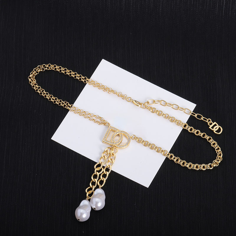 Designer Pendant Necklaces Gold Engagement Jewelry Luxury Womens Necklace Pearl Chains Necklaces Classic Chokers Strings Jewlery 236261C
Designer Pendant Necklaces Gold Engagement Jewelry Luxury Womens Necklace Pearl Chains Necklaces Classic Chokers Strings Jewlery 236261C