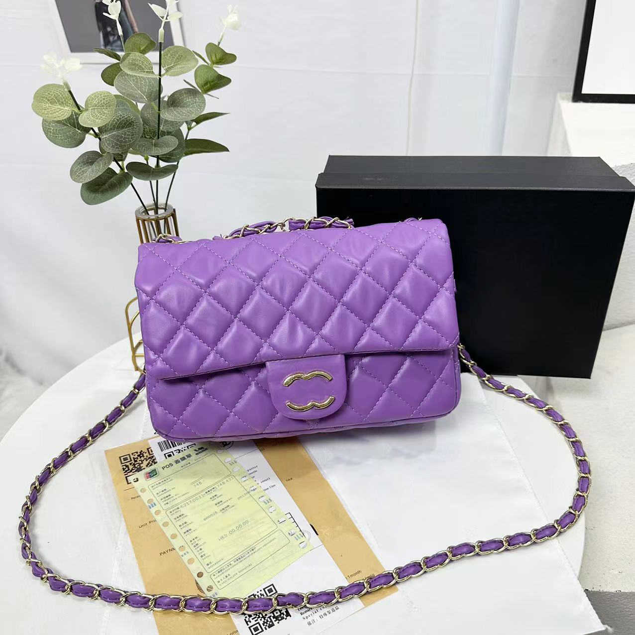 Designer Bag Women's Classic Chain Flap Bags Shoulder Bag Female Crossbody handbag Purses Goldern Chain Handbags Small Square Bag stylishdesignerbags 3003#
Designer Bag Women's Classic Chain Flap Bags Shoulder Bag Female Crossbody handbag Purses Goldern Chain Handbags Small Square Bag stylishdesignerbags 3003#