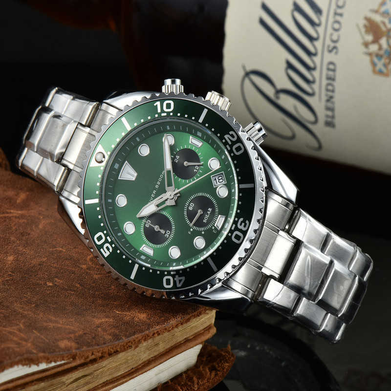 Luxury Design Six Hands Series Quartz Watch Hand Fashionable Rubber Strap Watch 0629, Sko
Luxury Design Six Hands Series Quartz Watch Hand Fashionable Rubber Strap Watch 0629, Sko
